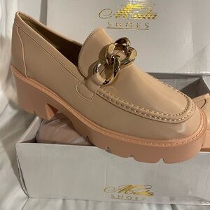Mata Rose Loafer Shoe W/chunky track sole & gold chain detail 8.5